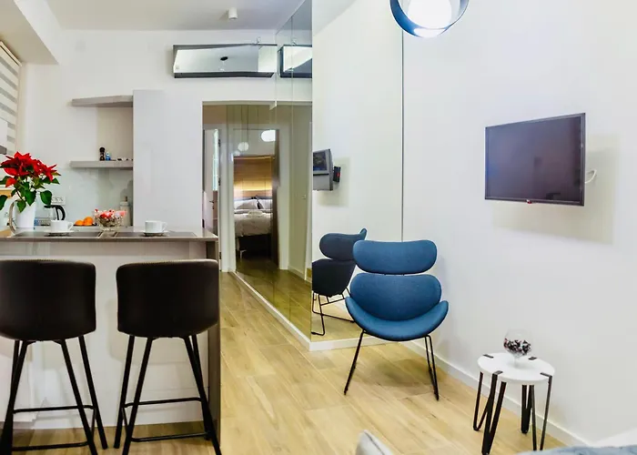 Inna Luxe & Wine- Central Belgrade Apartments