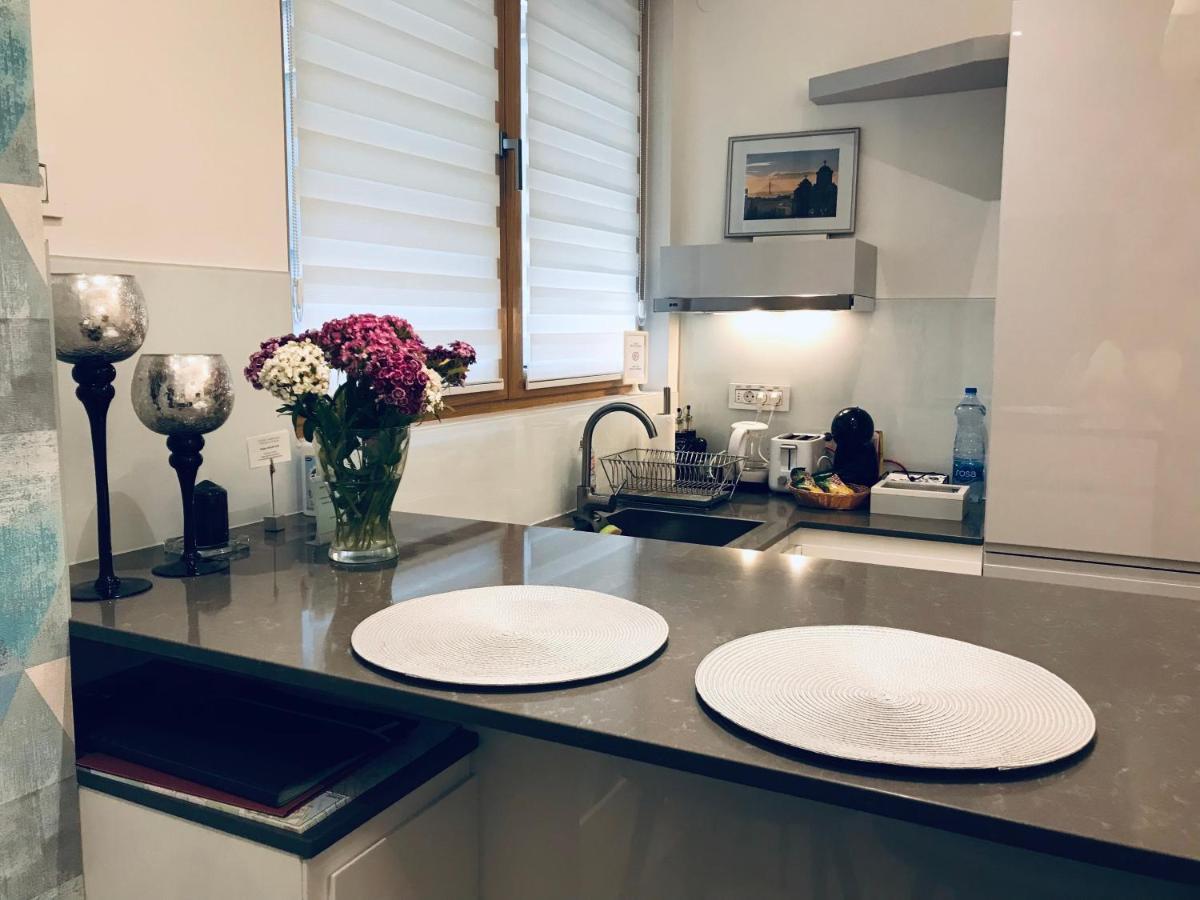 Apartament Inna Luxe & Wine- *
